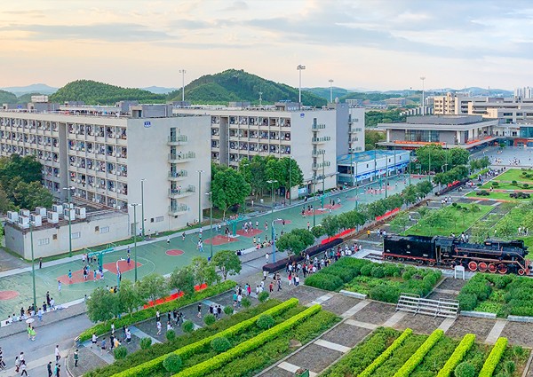 【MAX】&柳州市学校