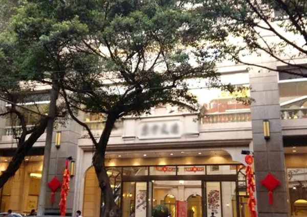 广州市商业广场垃圾桶案例